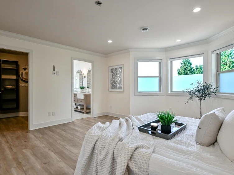 9709 Crown Crescent, Surrey, BC, V3V 2T7 - 31
