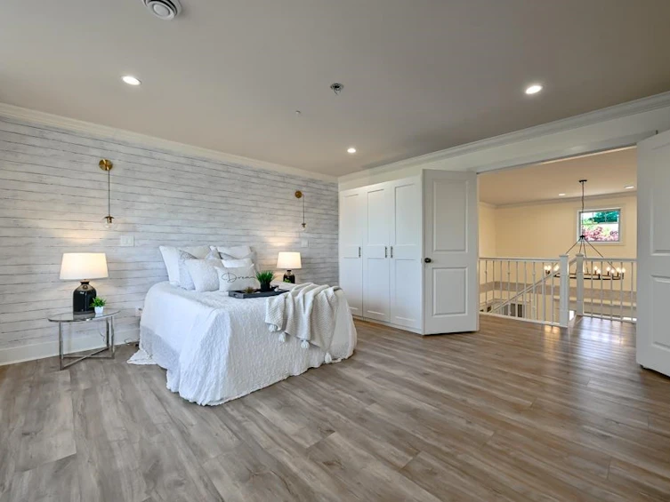 9709 Crown Crescent, Surrey, BC, V3V 2T7 - 30
