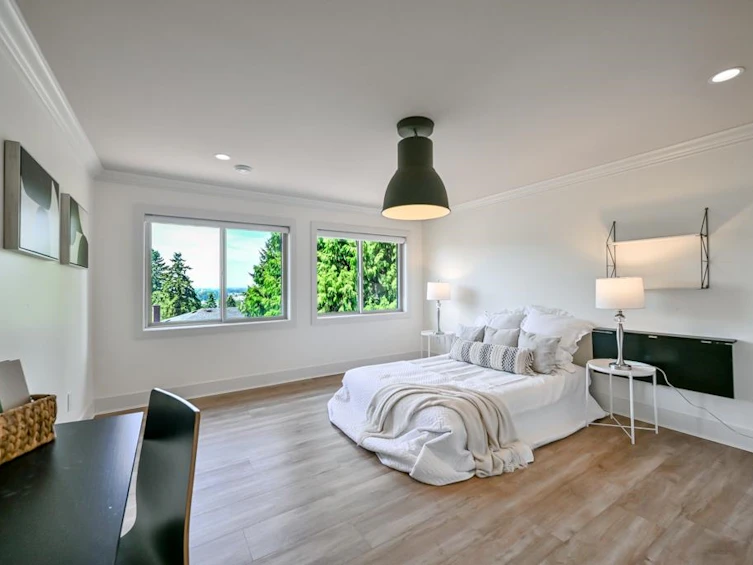 9709 Crown Crescent, Surrey, BC, V3V 2T7 - 35