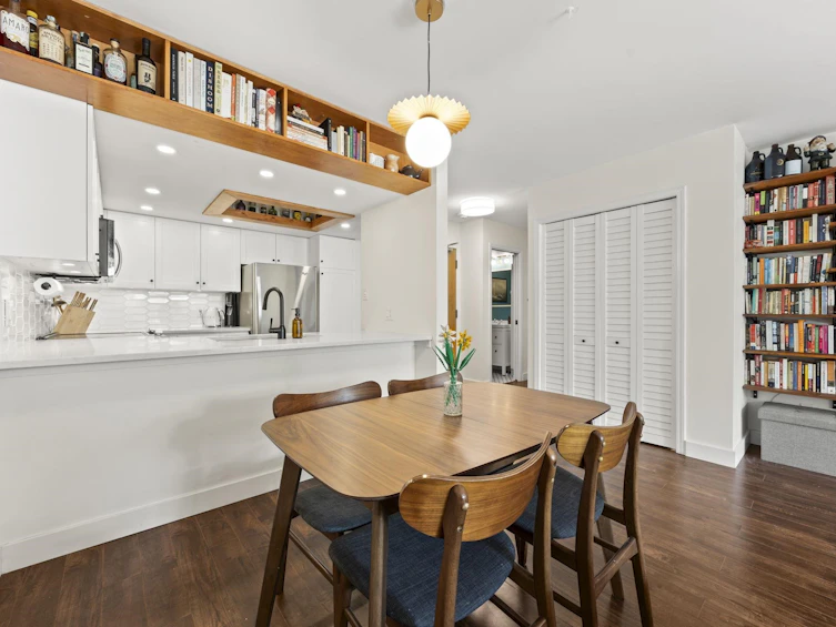 102-1045 Quayside Drive, New Westminster, BC, V3M 6C9 - 6