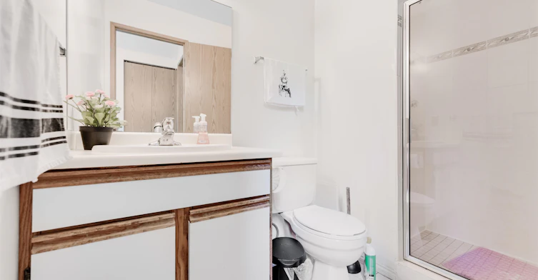 Front unit-8607 Selkirk Street, Vancouver, BC, V6P 4J2 - 9