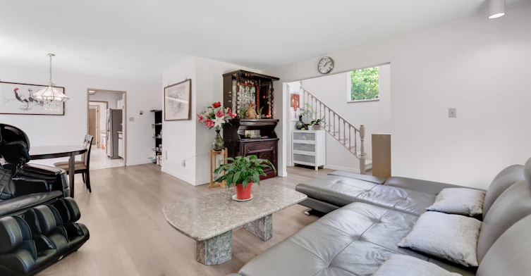 Front unit-8607 Selkirk Street, Vancouver, BC, V6P 4J2