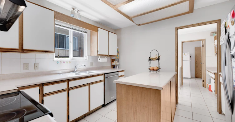 Front unit-8607 Selkirk Street, Vancouver, BC, V6P 4J2 - 5