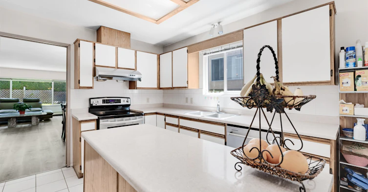 Front unit-8607 Selkirk Street, Vancouver, BC, V6P 4J2 - 6