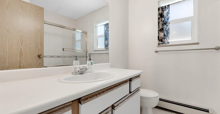Front unit-8607 Selkirk Street, Vancouver, BC, V6P 4J2 - 17