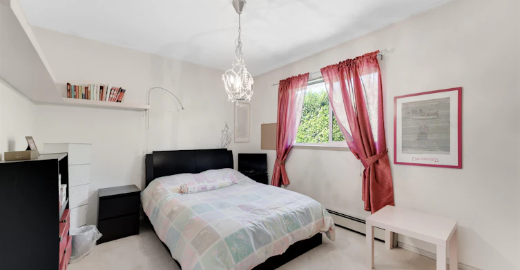 Front unit-8607 Selkirk Street, Vancouver, BC, V6P 4J2 - 16