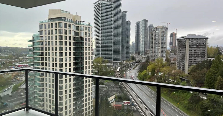 17XX-2135 Springer Avenue, Burnaby, BC, V5B 2Z6