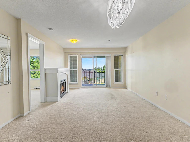 201-3082 Dayanee Springs Boulevard, Coquitlam, BC, V3E 0A3 - 2