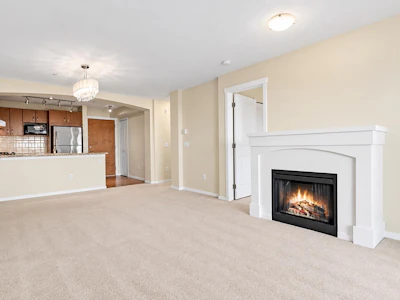 201-3082 Dayanee Springs Boulevard - 4