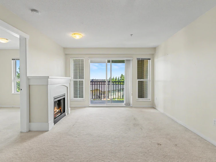 201-3082 Dayanee Springs Boulevard, Coquitlam, BC, V3E 0A3 - 4
