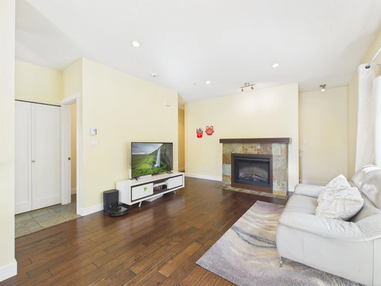 141-7388 Macpherson Avenue, Burnaby, BC, V5J 0A1 - 6