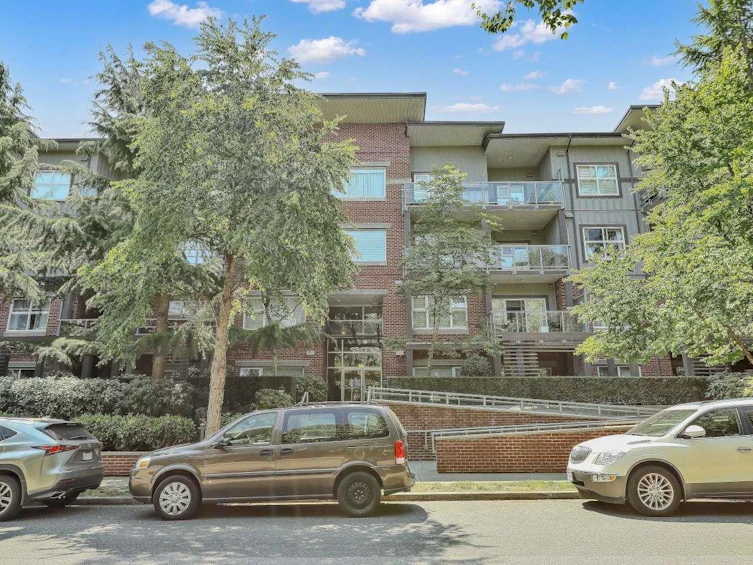 208-2488 Kelly Avenue, Port Coquitlam, BC, V3C 1Y4