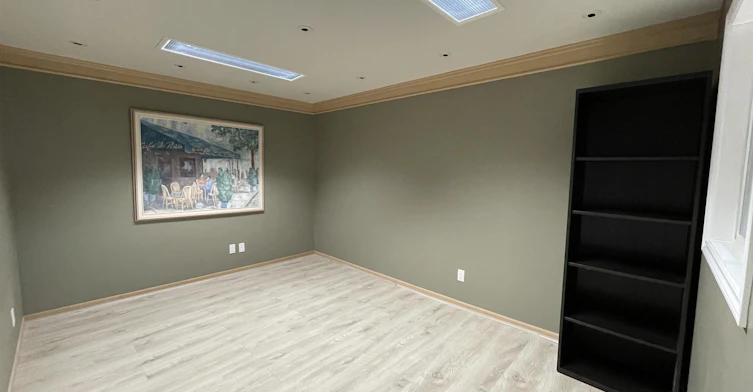 7100 Ridgeview Drive, Burnaby, BC, V5A 4V3 - 7