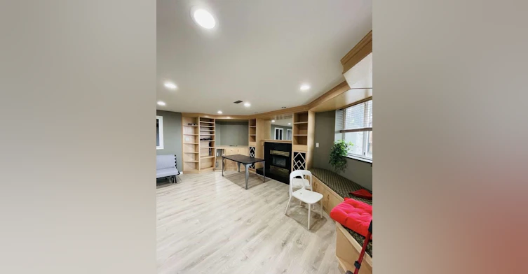 7100 Ridgeview Drive, Burnaby, BC, V5A 4V3 - 6