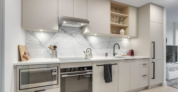 41*-422 E 3rd Street, North Vancouver, BC, V7L 1G2 - 9