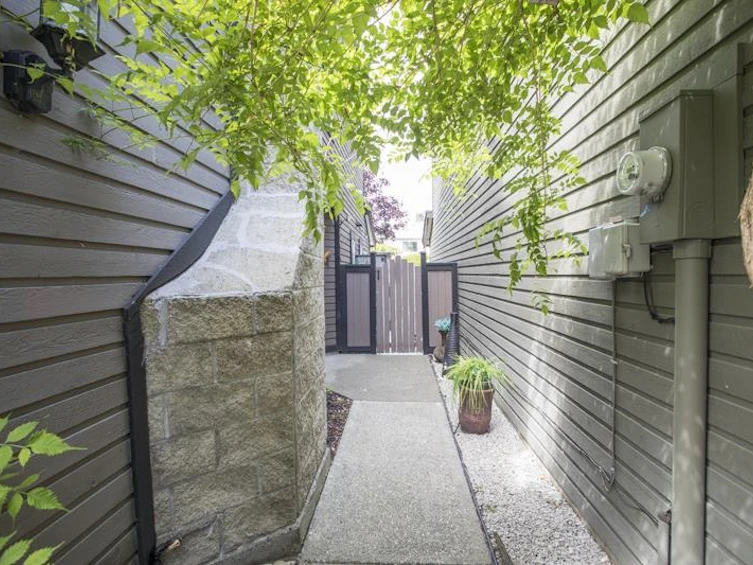 10831 Altona Place, Richmond, BC, V7A 4Y3 - 2