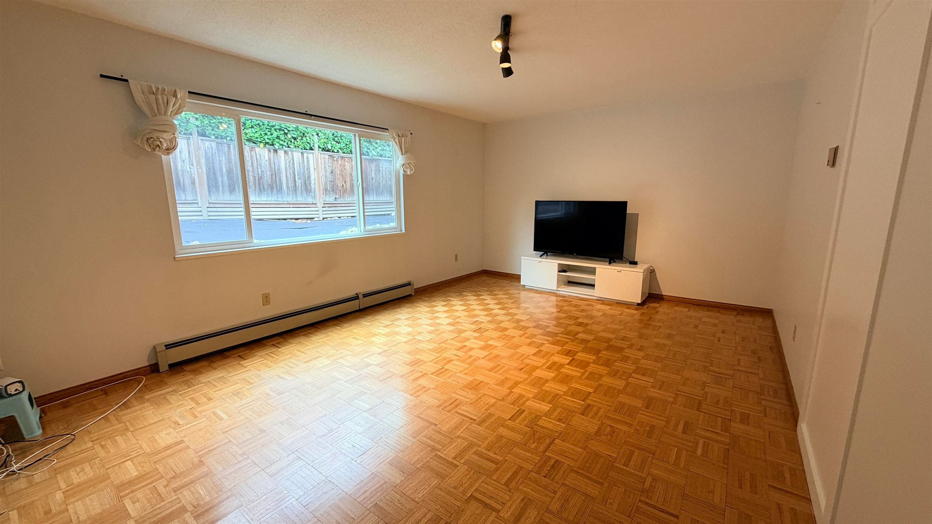 Back unit-8607 Selkirk Street, Vancouver, BC, V6P 4J2 - 2