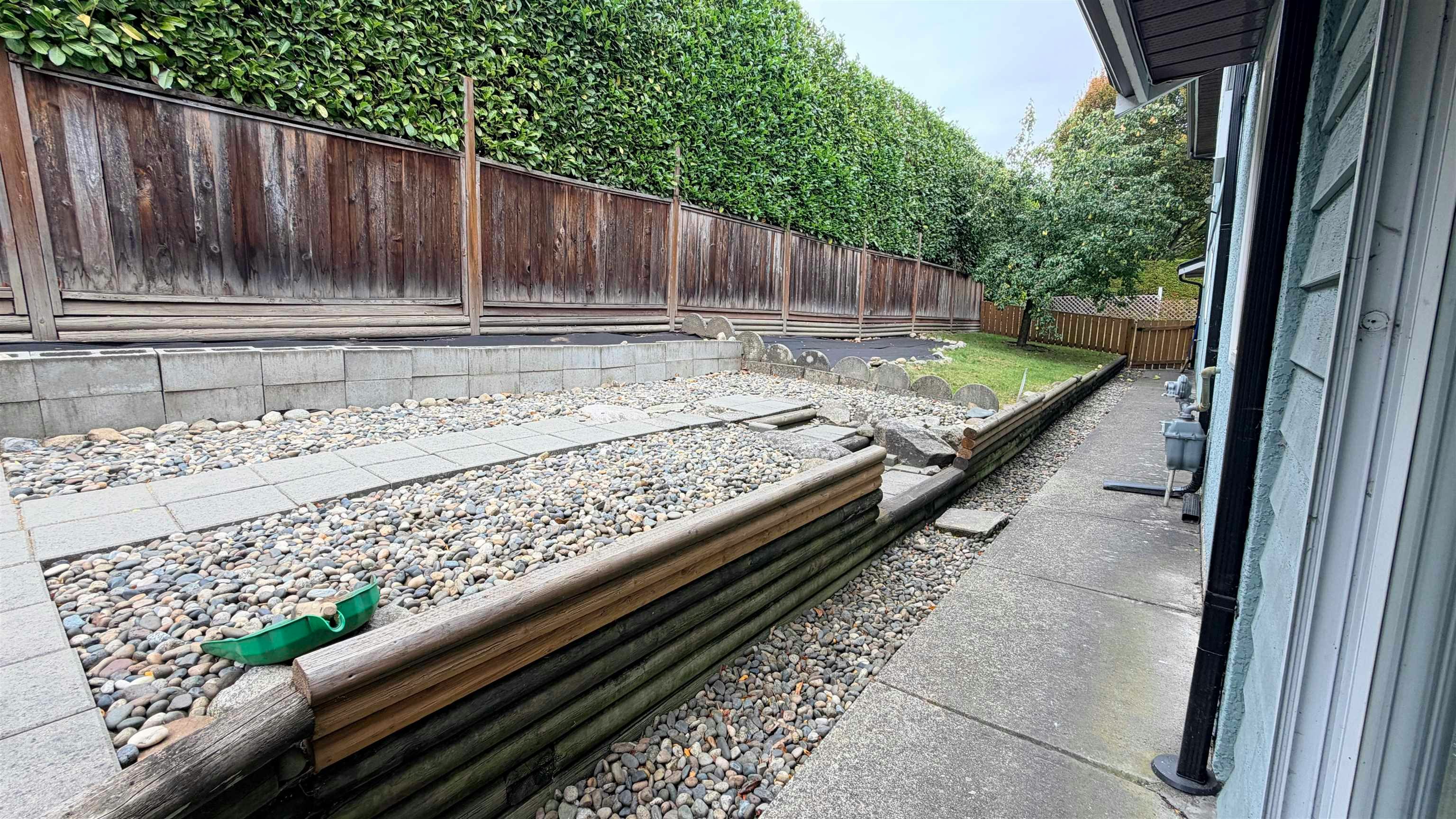 Back unit-8607 Selkirk Street, Vancouver, BC, V6P 4J2 - 18