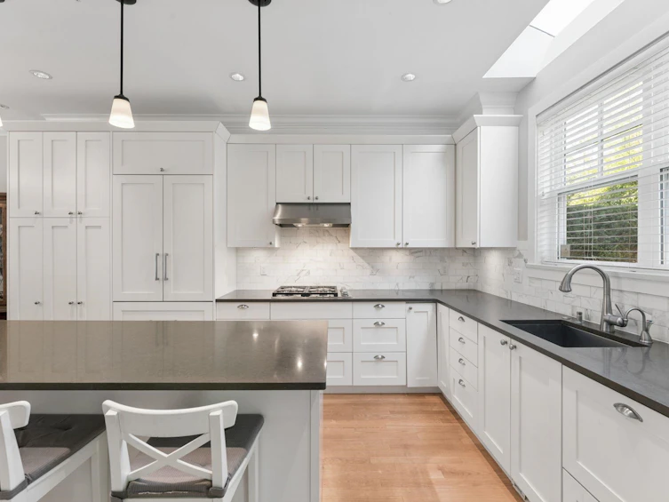 2071 Esquimalt Avenue, West Vancouver, BC, V7V 1S3 - 10