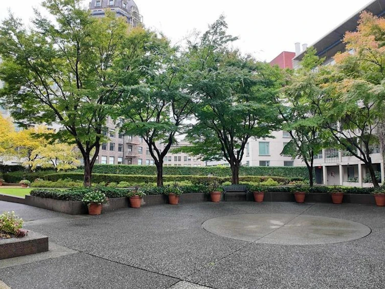 2304-183 Keefer Place, Vancouver, BC, V6B 6B9 - 2