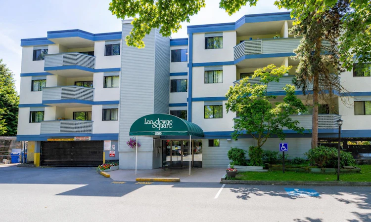 202-8700 Ackroyd Road