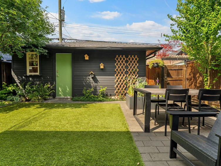 3261 W 2nd Avenue, Vancouver, BC, V6K 1K9 - 37