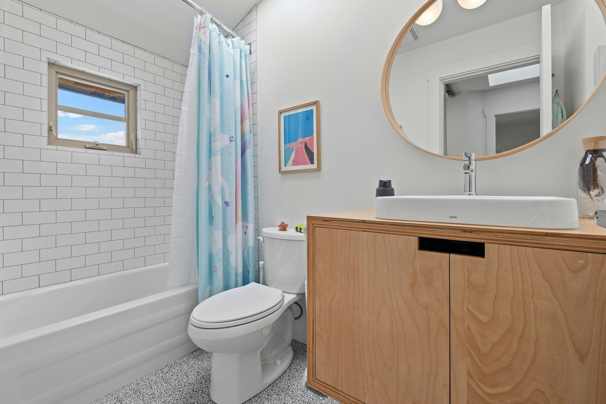 3261 W 2nd Avenue, Vancouver, BC, V6K 1K9 - 31