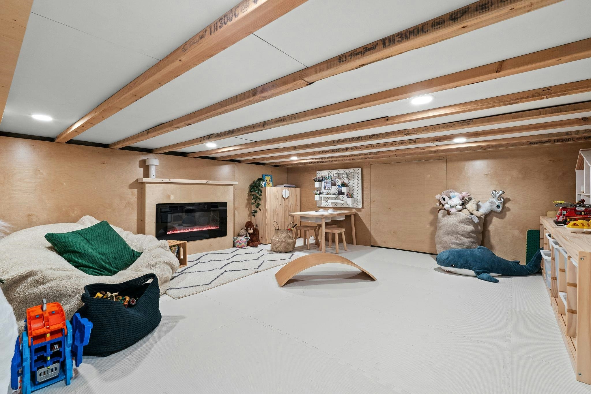 3261 W 2nd Avenue, Vancouver, BC, V6K 1K9 - 33