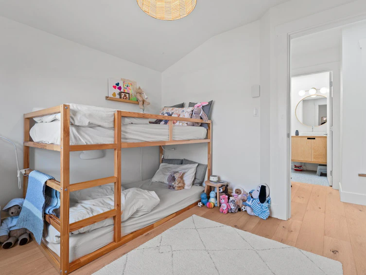 3261 W 2nd Avenue, Vancouver, BC, V6K 1K9 - 29