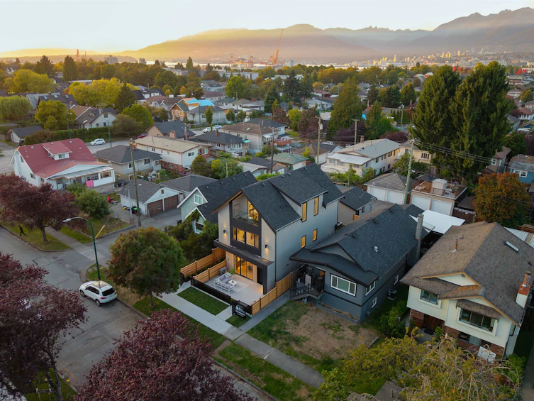 1-2435 Napier Street, Vancouver, BC, V5K 2W2 - 17