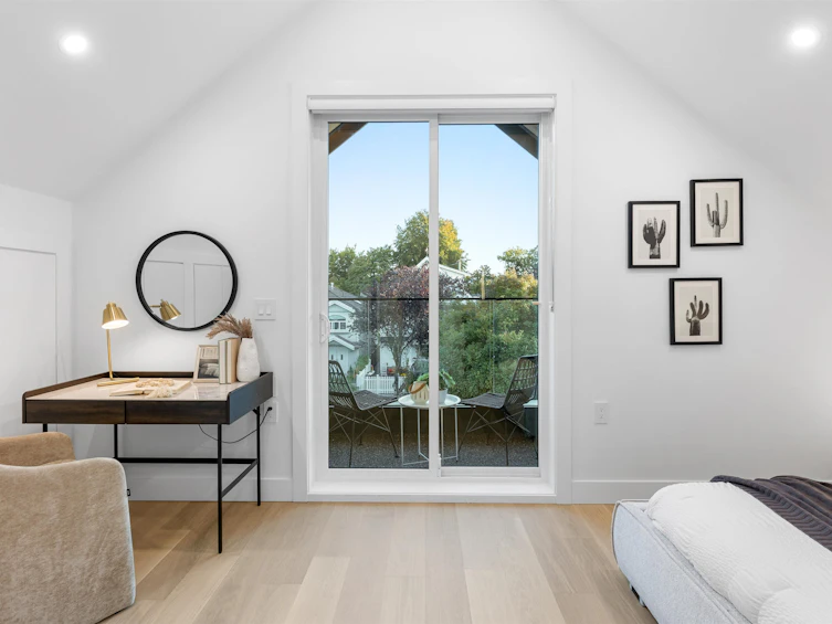 1-2435 Napier Street, Vancouver, BC, V5K 2W2 - 12