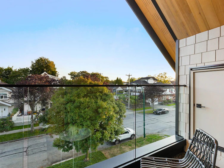 1-2435 Napier Street, Vancouver, BC, V5K 2W2 - 14