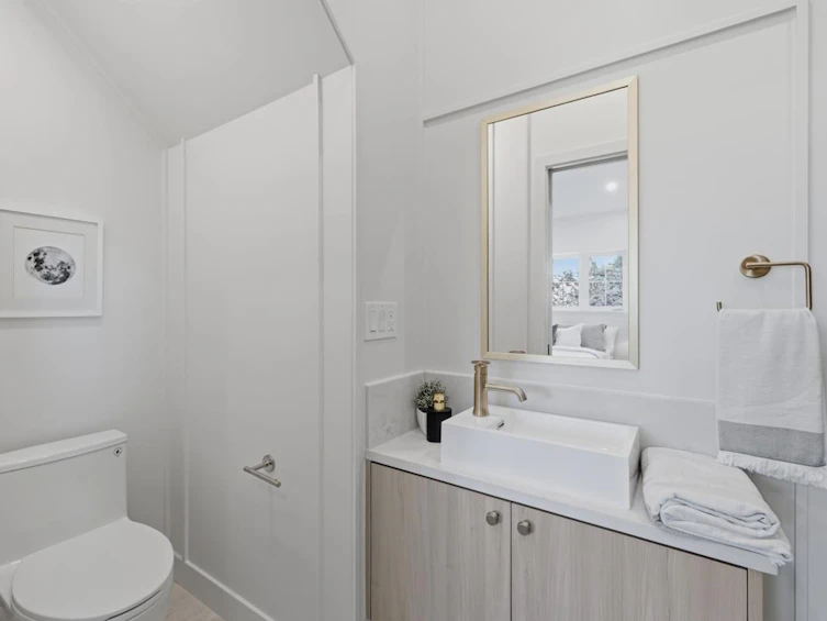 708 Windermere Street, Vancouver, BC, V5K 2L3 - 24