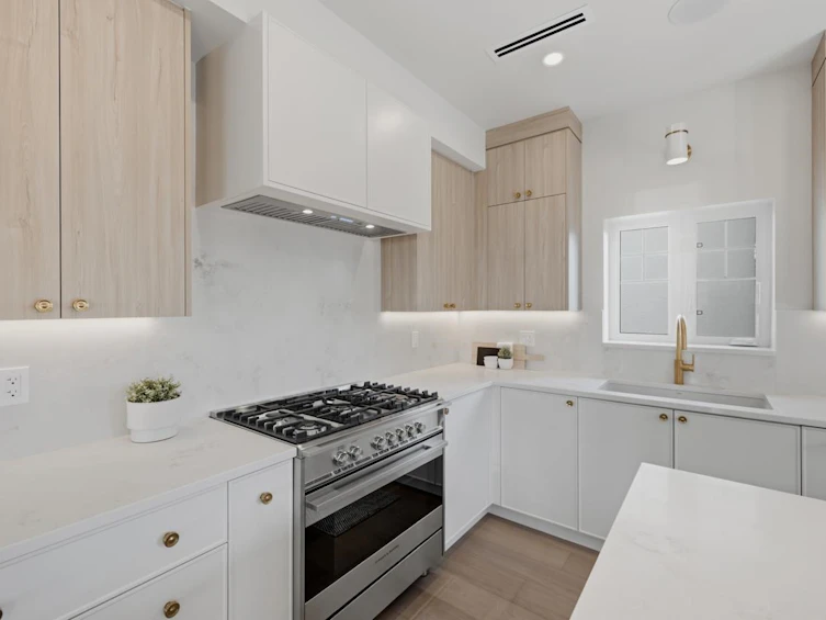 708 Windermere Street, Vancouver, BC, V5K 2L3 - 10