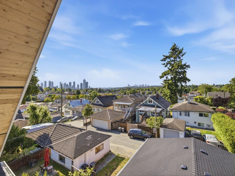 708 Windermere Street, Vancouver, BC, V5K 2L3 - 26