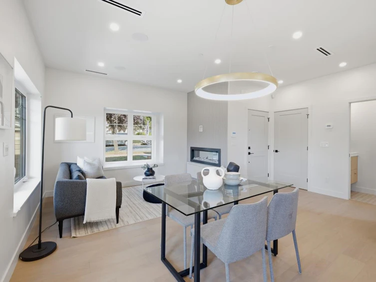 708 Windermere Street, Vancouver, BC, V5K 2L3 - 5