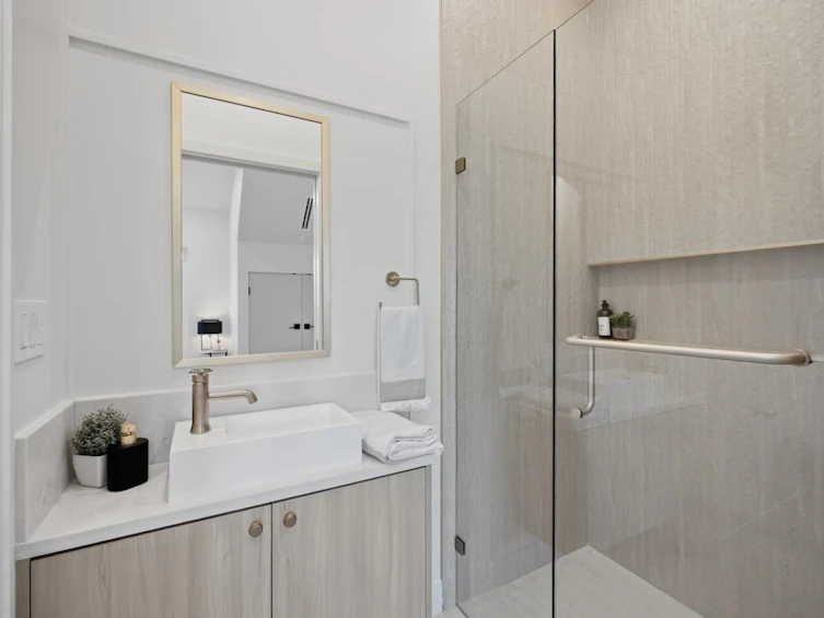 708 Windermere Street, Vancouver, BC, V5K 2L3 - 23