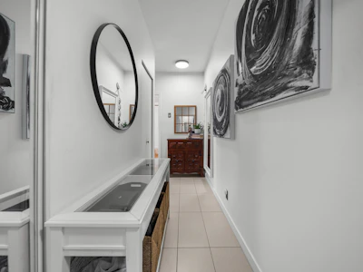 1406-400 Capilano Road - 4