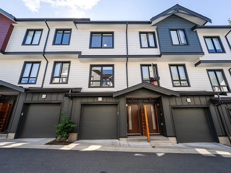 9-10527 155 Street, Surrey, BC, V3R 0S1 - 3