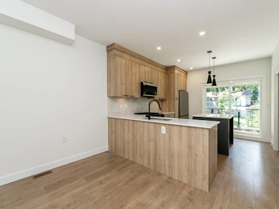 9-10527 155 Street - 5