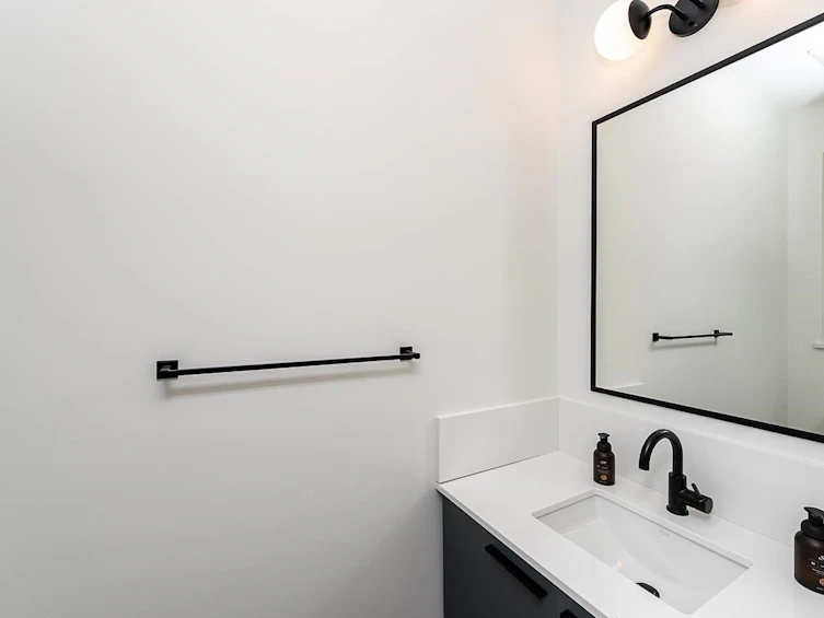 9-10527 155 Street, Surrey, BC, V3R 0S1 - 10
