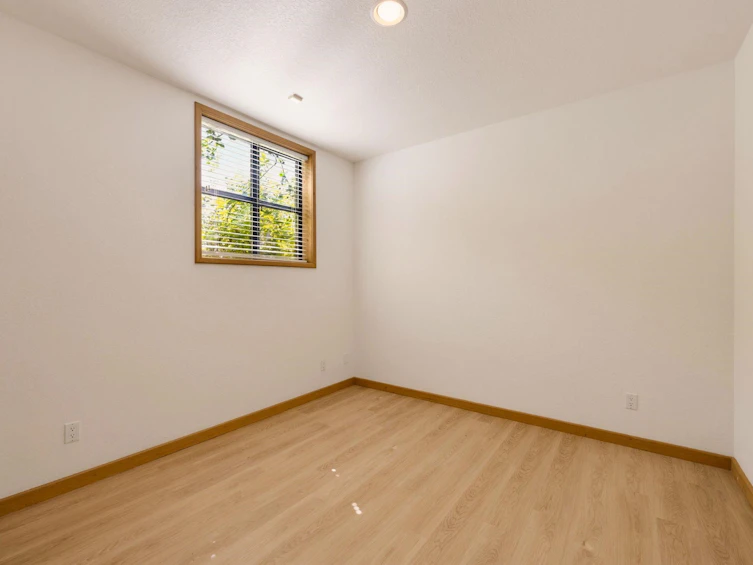13102 13 Avenue, Surrey, BC, V4A 1B8 - 20
