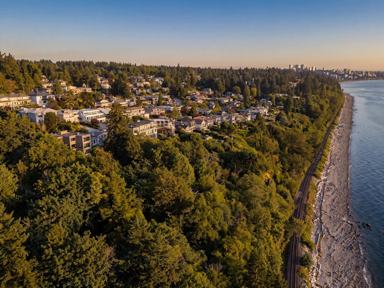 13102 13 Avenue, Surrey, BC, V4A 1B8 - 3