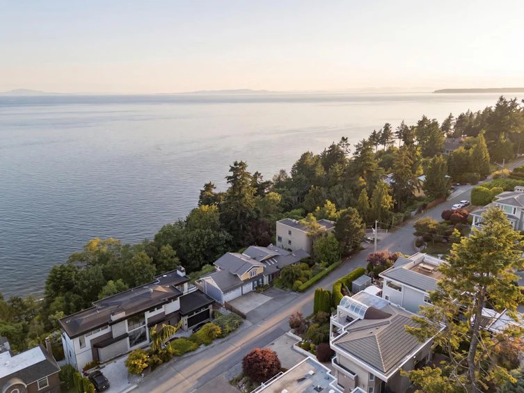 13102 13 Avenue, Surrey, BC, V4A 1B8 - 2