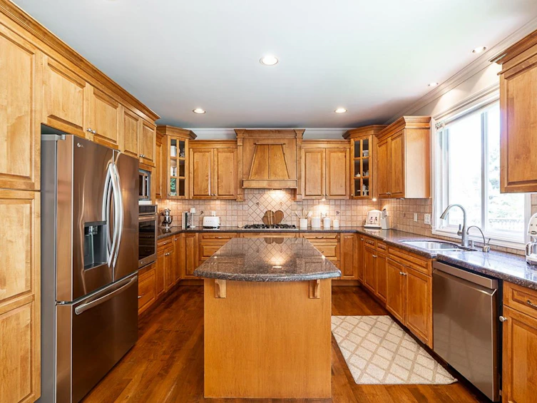 15436 36b Avenue, Surrey, BC, V3Z 0H3 - 10