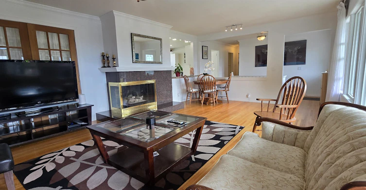 638 Elstree Place, North Vancouver, BC, V7N 2Y3 - 8