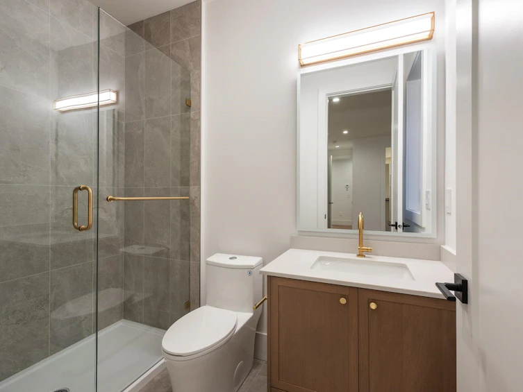 2149 Palliser Avenue, Coquitlam, BC, V3K 1W9 - 25