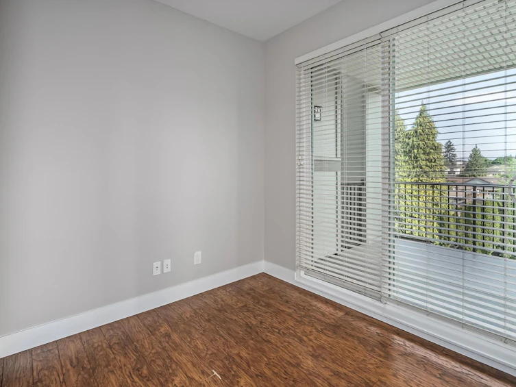 303-3192 Gladwin Road, Abbotsford, BC, V2T 6M9 - 16