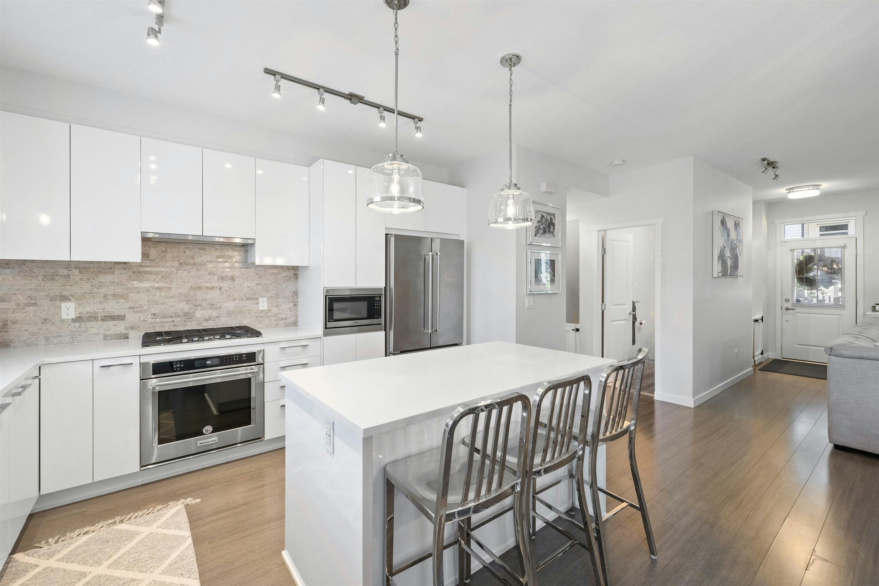 149-3500 Burke Village Promenade, Coquitlam, BC, V3E 0N2 - 6