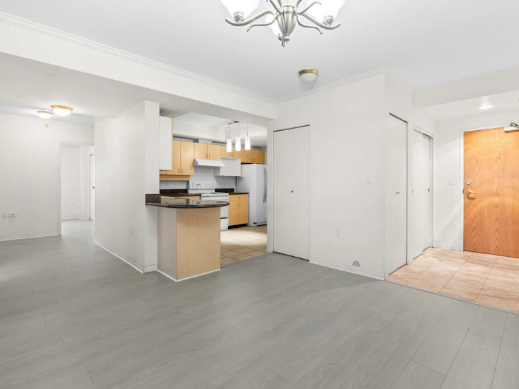1605-6611 Cooney Road, Richmond, BC, V6Y 4C5